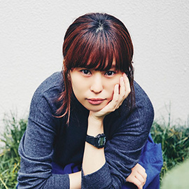 内田万里 ふくろうず 誠実に生きようとしているからこそ 他人と衝突してしまう 内田万里 インタビュー 特集 あの人の本棚