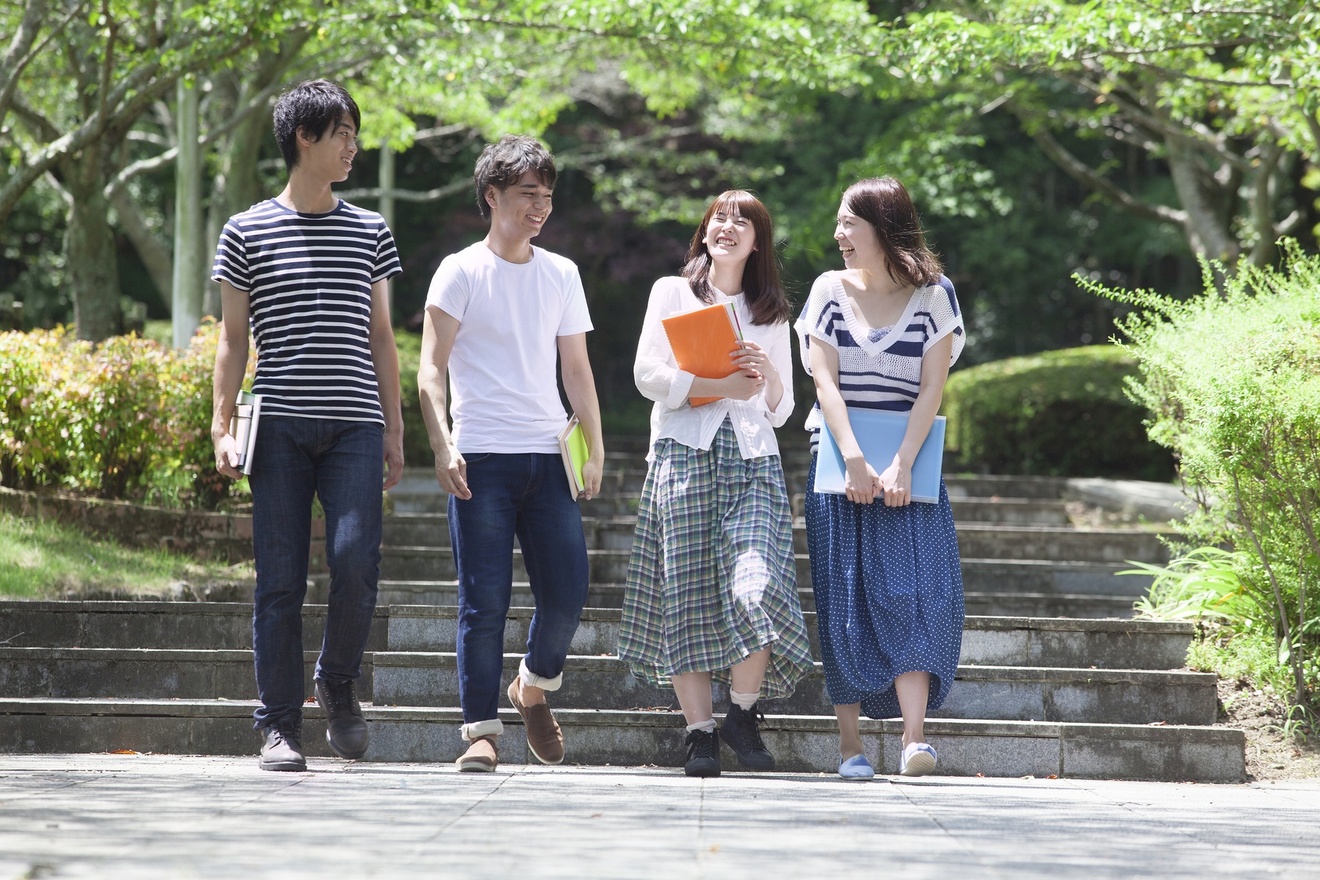 『嫌われる勇気』人間関係、仕事……幸せを掴むための8つのポイントを解説!