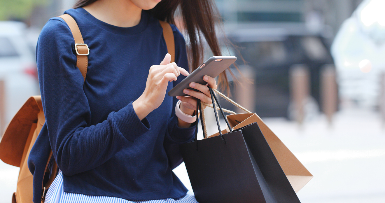 あなたの”スマホタイム”はいつ?日常シーン別おすすめオフィスラブコメ3選