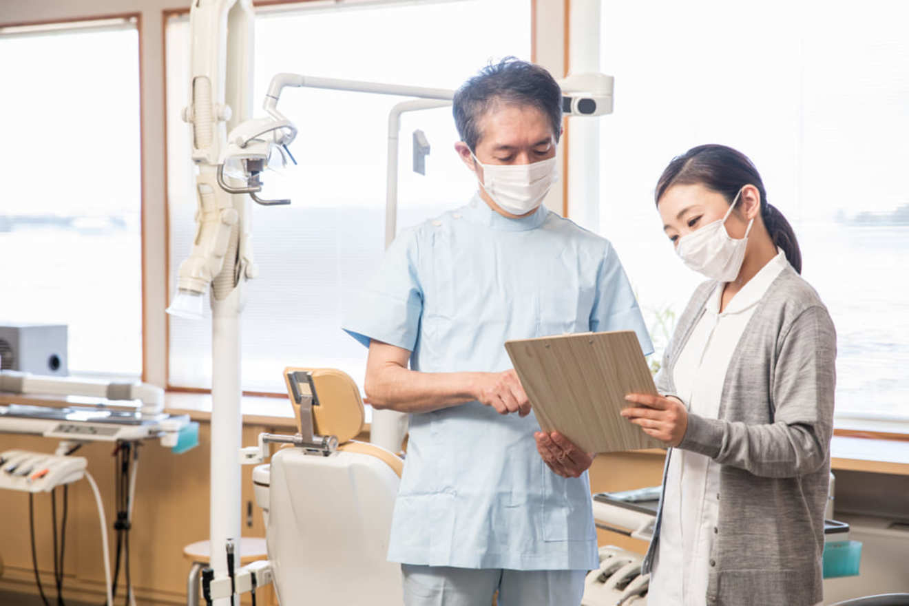 5分でわかる歯科医師!資格の取り方や年収、仕事内容を詳しく解説